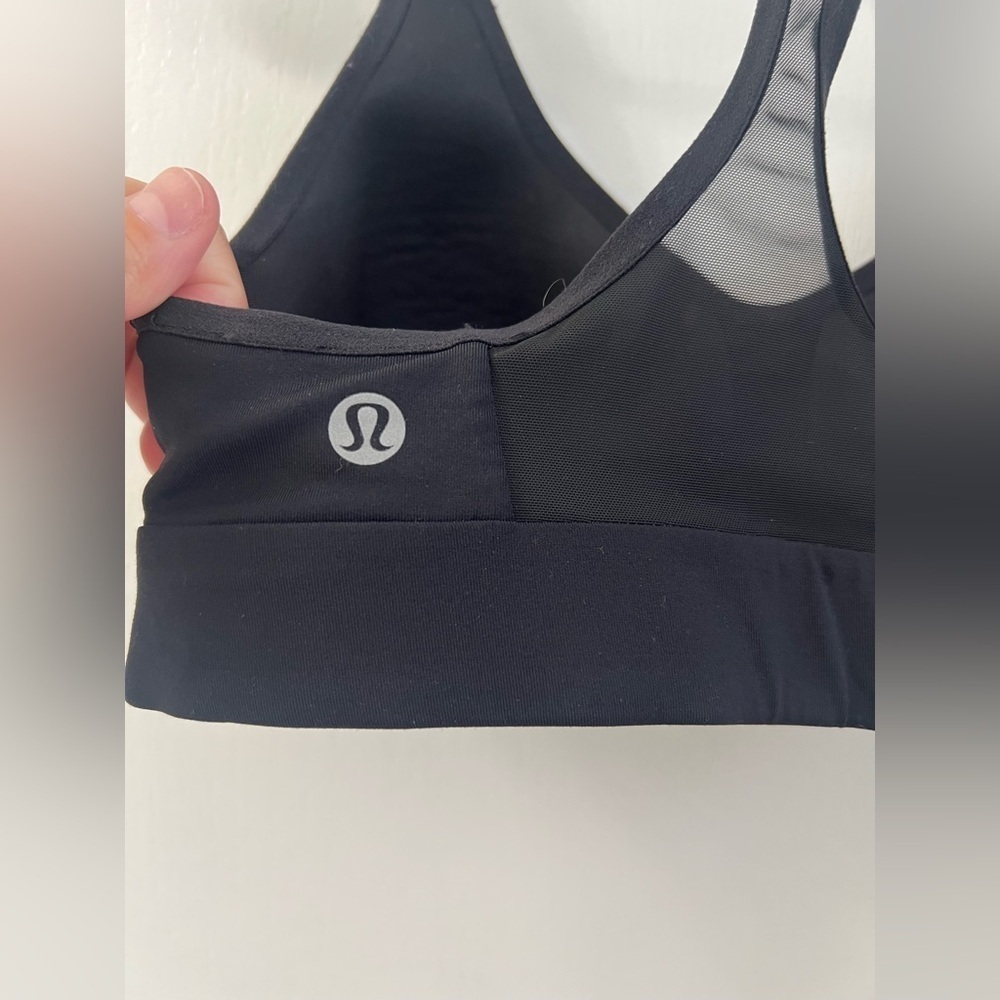 Lululemon Speed Up Bra *High Support for C/D Cup
Black (Size 2) - Picture 9 of 9